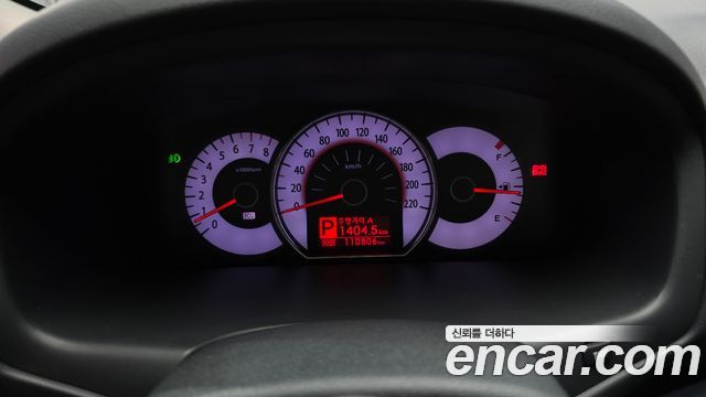 Kia Carens 2011 — photo 8