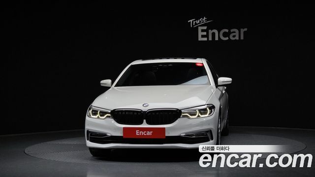 BMW 5-Series 2018 — photo 3