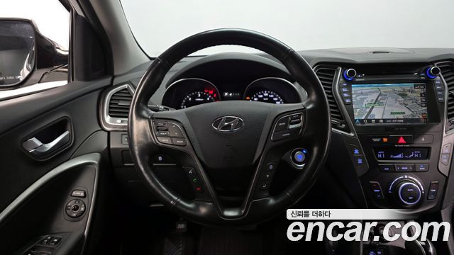 Hyundai Santafe 2018 — photo 13