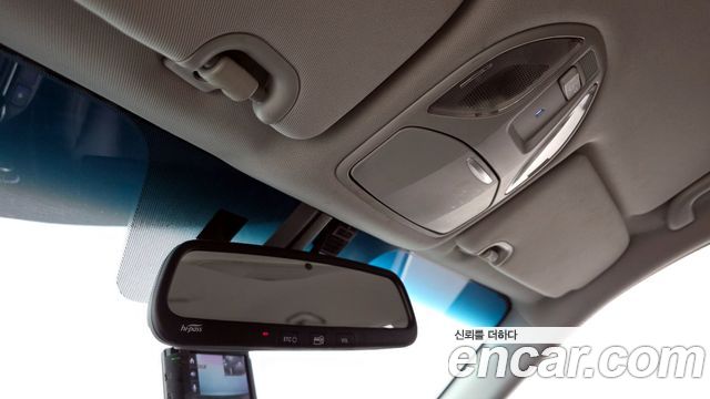 Hyundai Santafe 2018 — photo 18