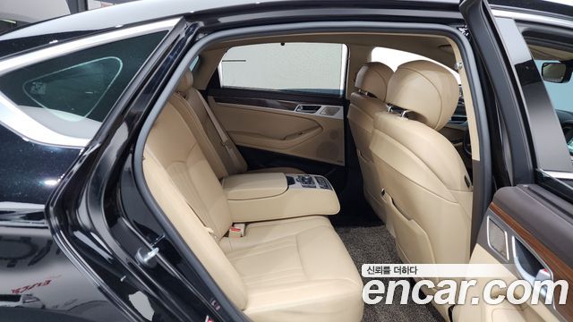 Genesis G80 2017 — photo 12