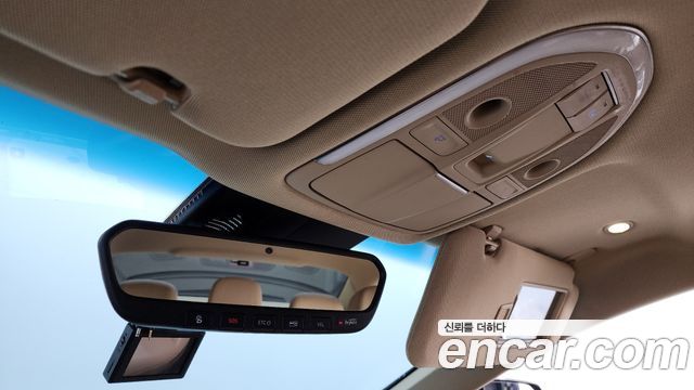 Genesis G80 2017 — photo 19