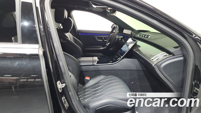 Mercedes-Benz S-Class 2024 — photo 11