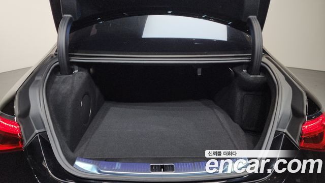 Mercedes-Benz S-Class 2024 — photo 20