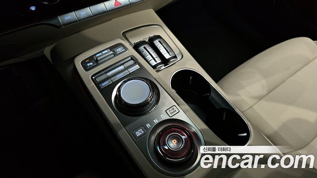 Genesis GV70 2023 — photo 9