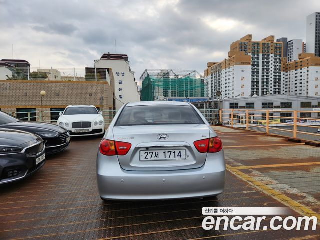 Hyundai AVANTE 2009 — photo 4