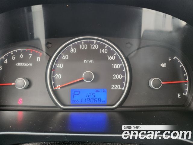 Hyundai AVANTE 2009 — photo 7
