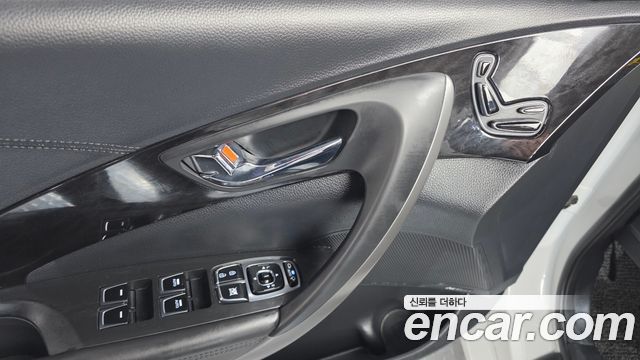 Hyundai Grandeur 2015 — photo 12