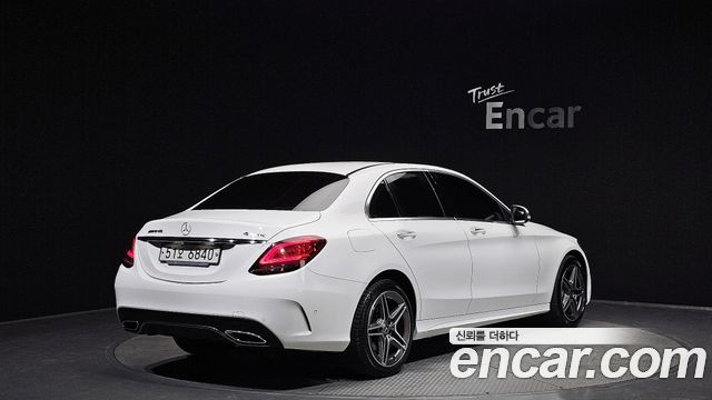 Mercedes-Benz C-Class 2019 — photo 2