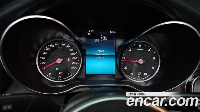 Mercedes-Benz C-Class 2019 — photo 8