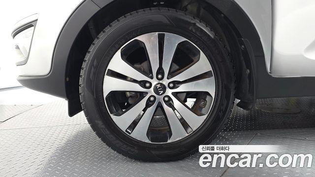 Kia Sportage 2011 — photo 5