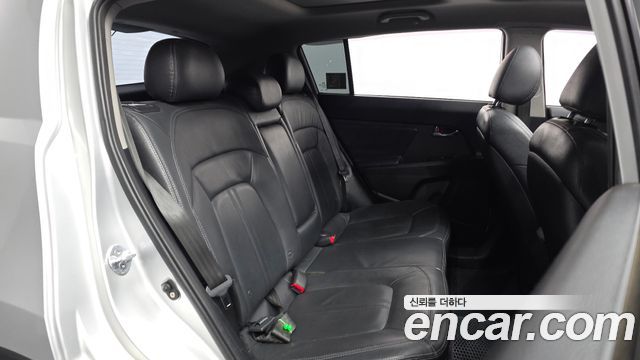 Kia Sportage 2011 — photo 12