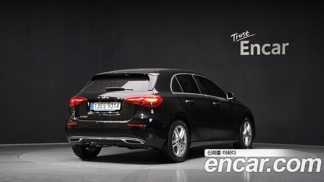 Mercedes-Benz A-Class 2025 — photo 2