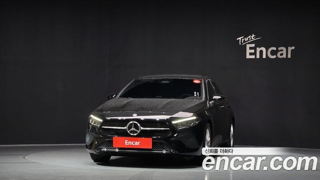 Mercedes-Benz A-Class 2025 — photo 3
