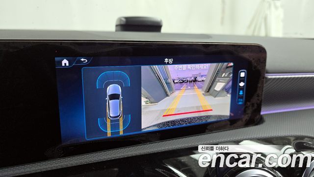 Mercedes-Benz A-Class 2025 — photo 15