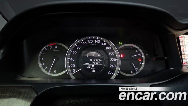 Honda Accord 2013 — photo 8