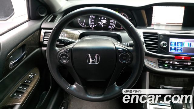 Honda Accord 2013 — photo 13