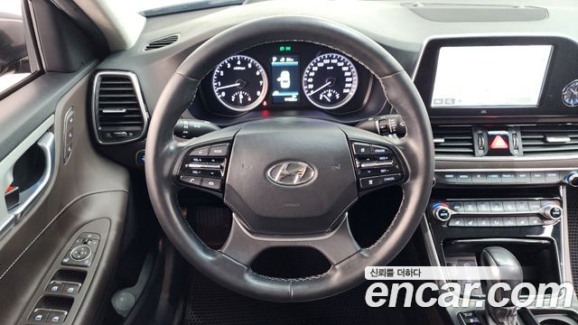 Hyundai Grandeur 2018 — photo 13