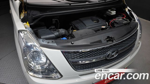 Hyundai Starex 2011 — photo 6