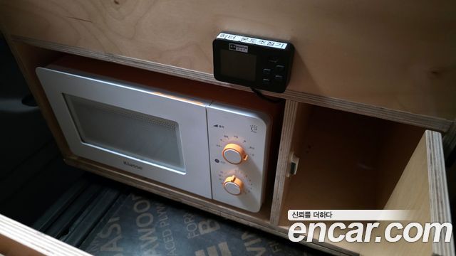 Hyundai Starex 2011 — photo 16