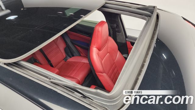 Porsche Cayenne 2019 — photo 19