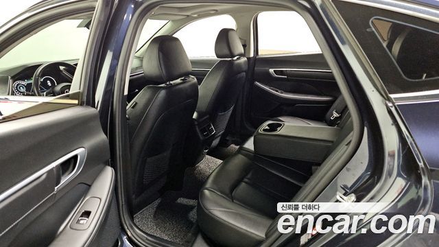 Hyundai Sonata 2020 — photo 11