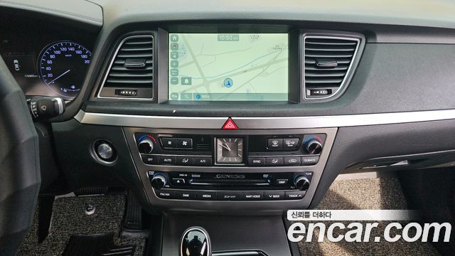 Hyundai Genesis 2015 — photo 14