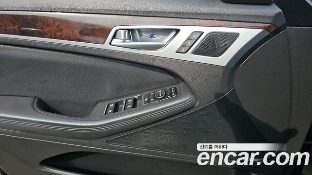 Hyundai Genesis 2015 — photo 17