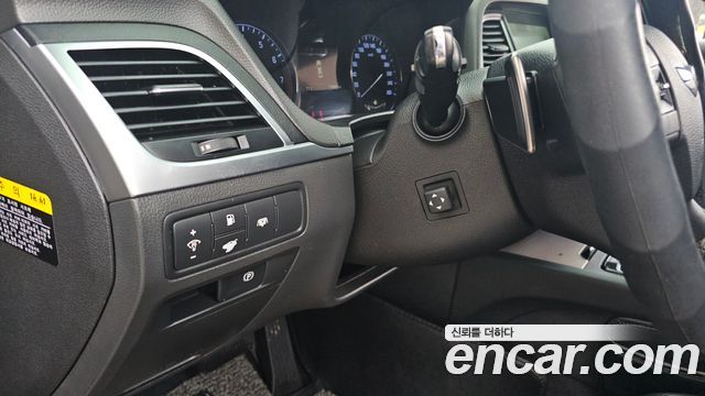 Hyundai Genesis 2015 — photo 18