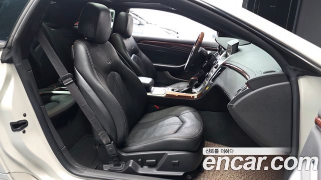 Cadillac CTS 2011 — photo 10