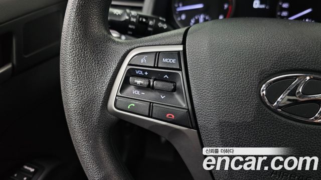 Hyundai AVANTE 2018 — photo 20