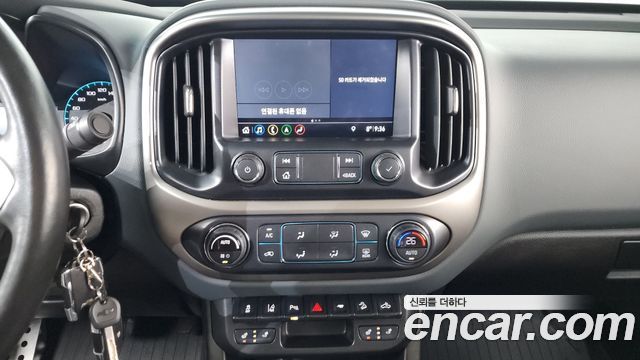 Chevrolet Korea Colorado 2021 — photo 15