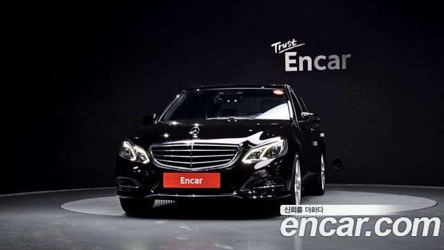 Mercedes-Benz E-Class 2014 — photo 3