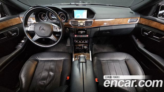 Mercedes-Benz E-Class 2014 — photo 7
