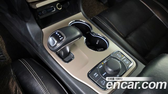 Jeep Cherokee 2015 — photo 9