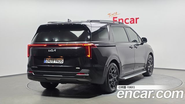 Kia Canival 2024 — photo 2