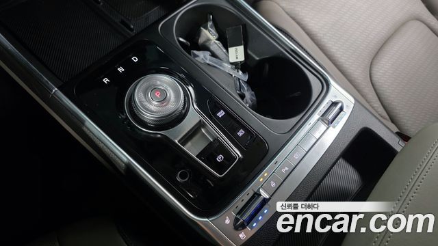 Kia Canival 2024 — photo 9