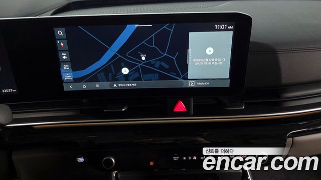 Kia Canival 2024 — photo 14