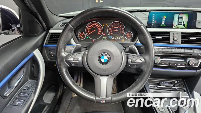 BMW 3-Series 2018 — photo 13
