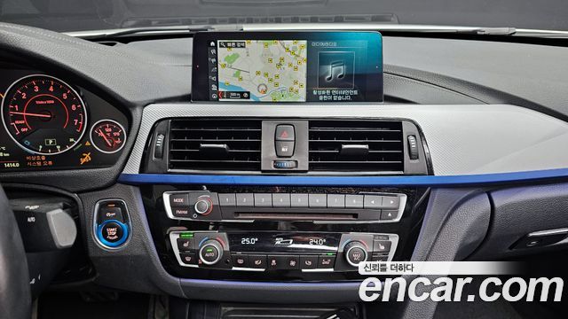 BMW 3-Series 2018 — photo 17