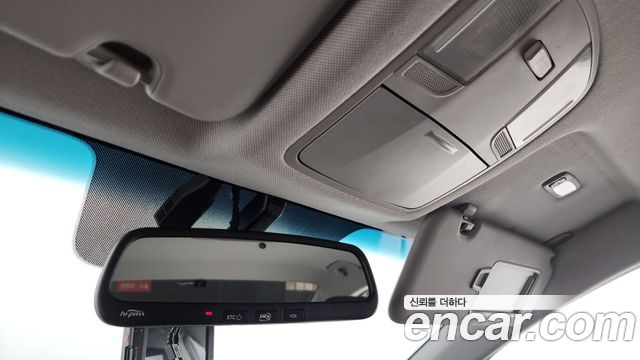 Hyundai AVANTE 2017 — photo 19