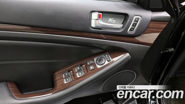 Kia K7 2015 — photo 18