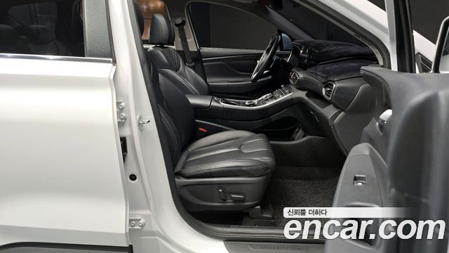 Hyundai Santafe 2021 — photo 11