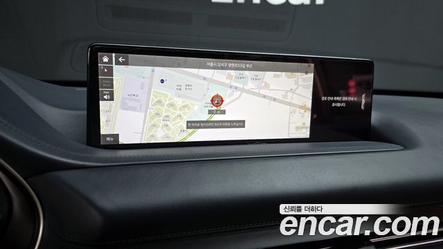 Genesis GV80 2020 — photo 14