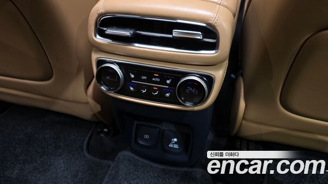 Genesis GV80 2020 — photo 19