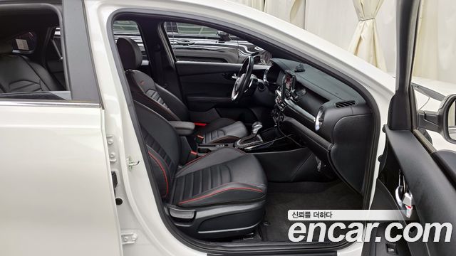 Kia K3 2022 — photo 11
