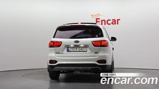 Kia Sorento 2018 — photo 4