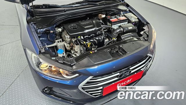 Hyundai AVANTE 2018 — photo 6
