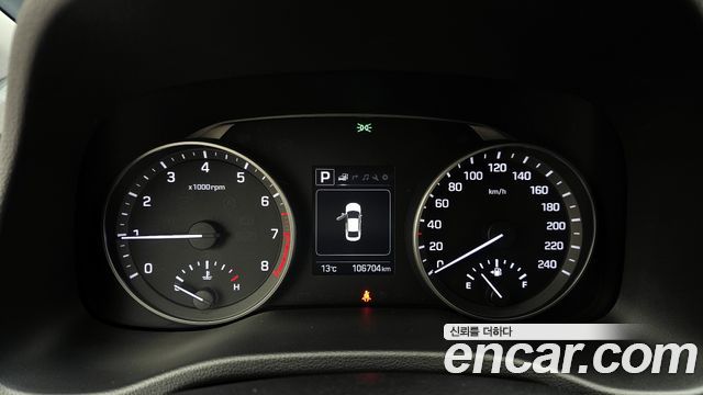 Hyundai AVANTE 2018 — photo 8