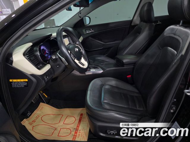 Kia K5 2013 — photo 10